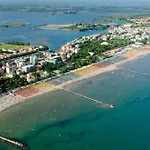 Lovely Nest With Lagoon View And Terrace In * Grado